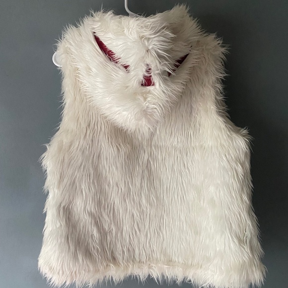 Studio Ghibli Princess Mononoke Faux mohair hooded vest size MED cosplay women's - Picture 2 of 10